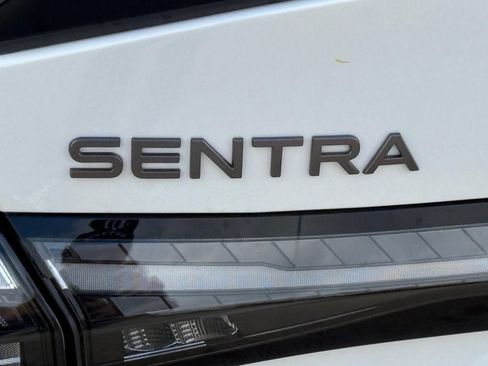 New 2026 Nissan Sentra SR FWD image 7