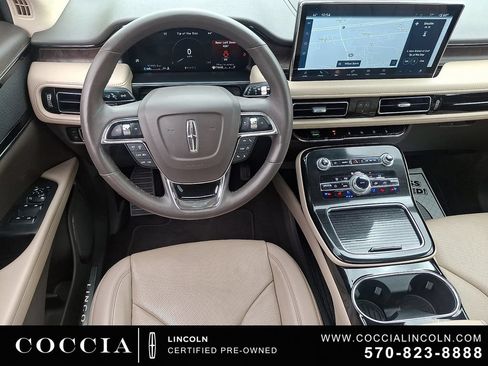 Certified 2023 Lincoln Nautilus Reserve AWD/4WD image 11