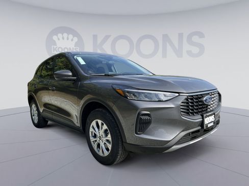 New 2026 Ford Escape Active w/ Cold Weather Package image 10