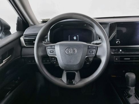 Used 2025 Toyota Camry LE FWD image 18
