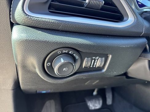 New 2026 Chrysler Pacifica Select image 25