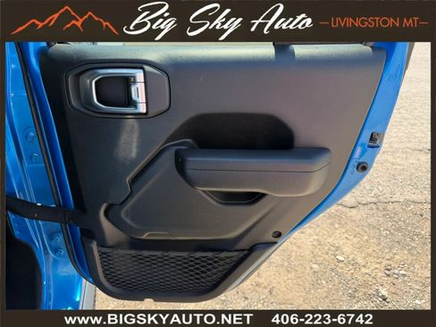 Used 2024 Jeep Wrangler Unlimited Rubicon AWD/4WD image 20