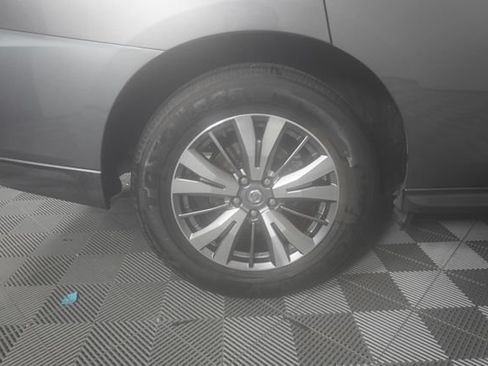 Used 2019 Nissan Pathfinder FWD image 13