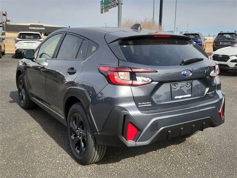 Used 2025 Subaru Crosstrek 2.0i image 3