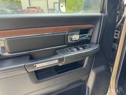 Used 2015 RAM 1500 Laramie AWD/4WD image 18