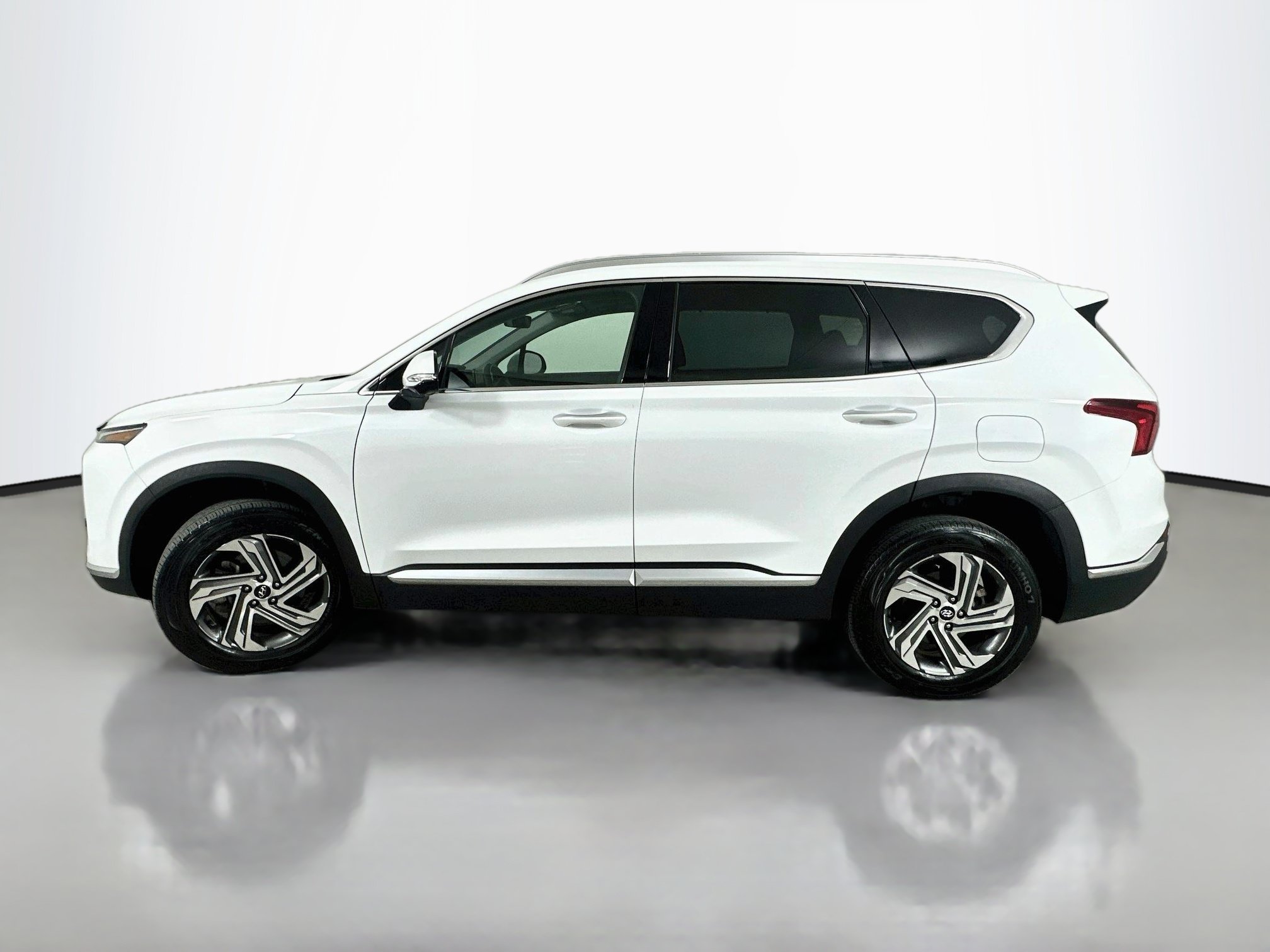 Certified 2023 Hyundai Santa Fe SEL w/ Premium Package AWD/4WD image 4
