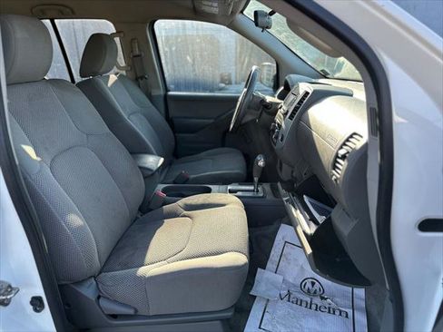Used 2018 Nissan Frontier S RWD image 17