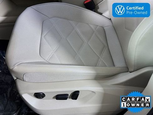 Certified 2024 Volkswagen Atlas SE image 19