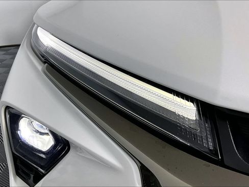 Used 2025 Chevrolet TrailBlazer ACTIV w/ Driver Confidence Package FWD image 28