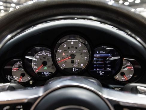 Used 2018 Porsche 911 Targa 4 GTS image 26