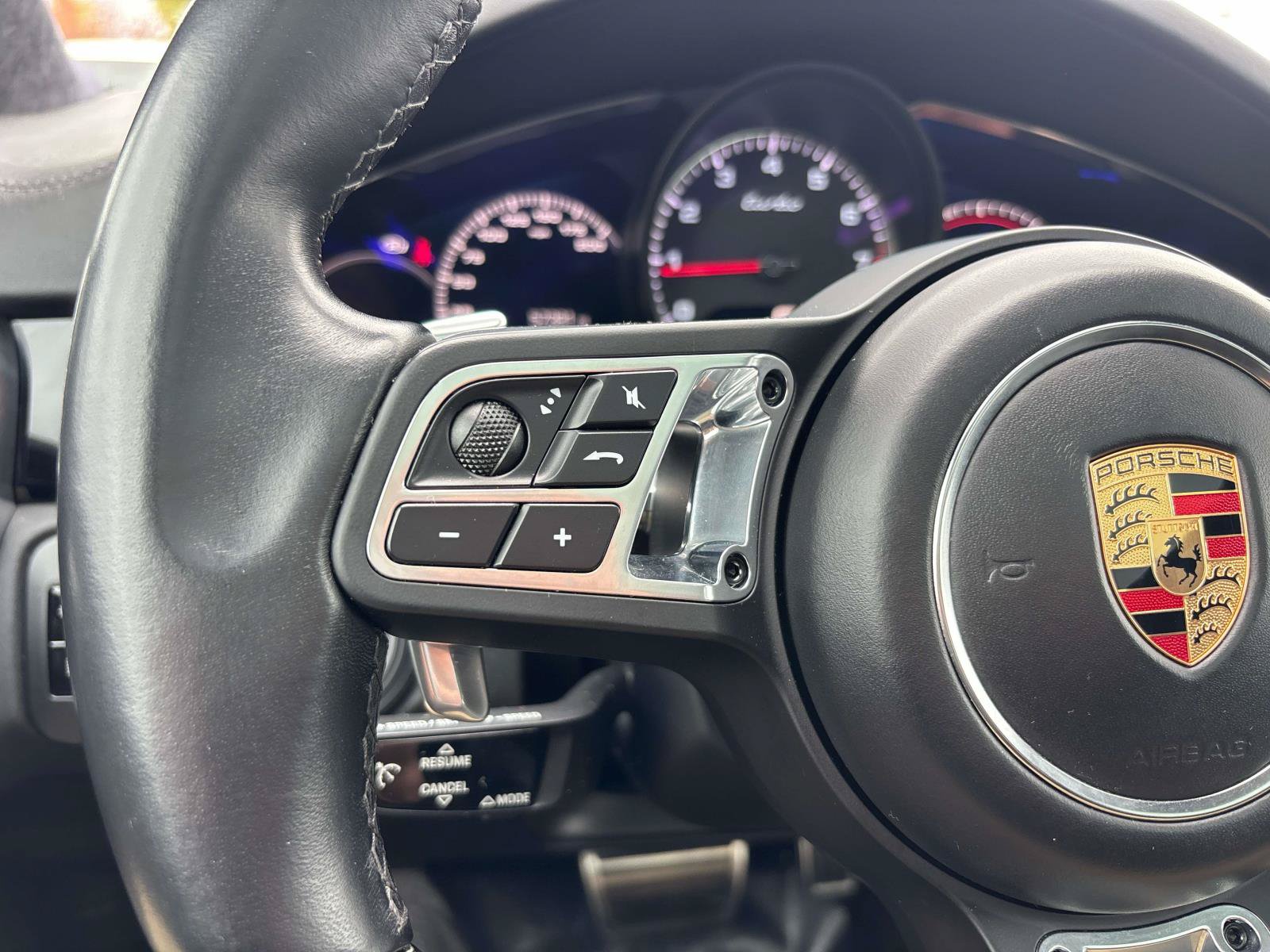 Used 2020 Porsche Cayenne Turbo AWD/4WD image 21