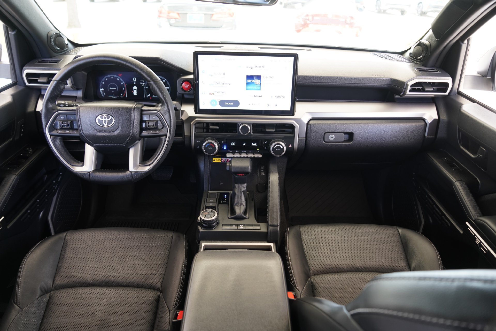 Used 2025 Toyota 4Runner TRD Off-Road Premium AWD/4WD image 29