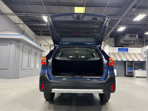 Used 2020 Subaru Outback Limited AWD/4WD image 9