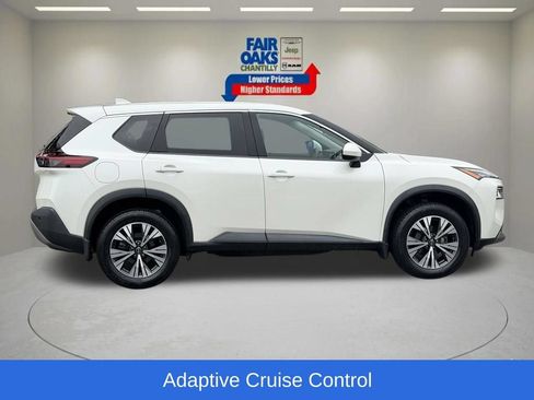Used 2023 Nissan Rogue SV AWD/4WD image 7