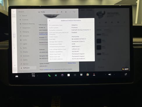 Used 2022 Tesla Model S image 24