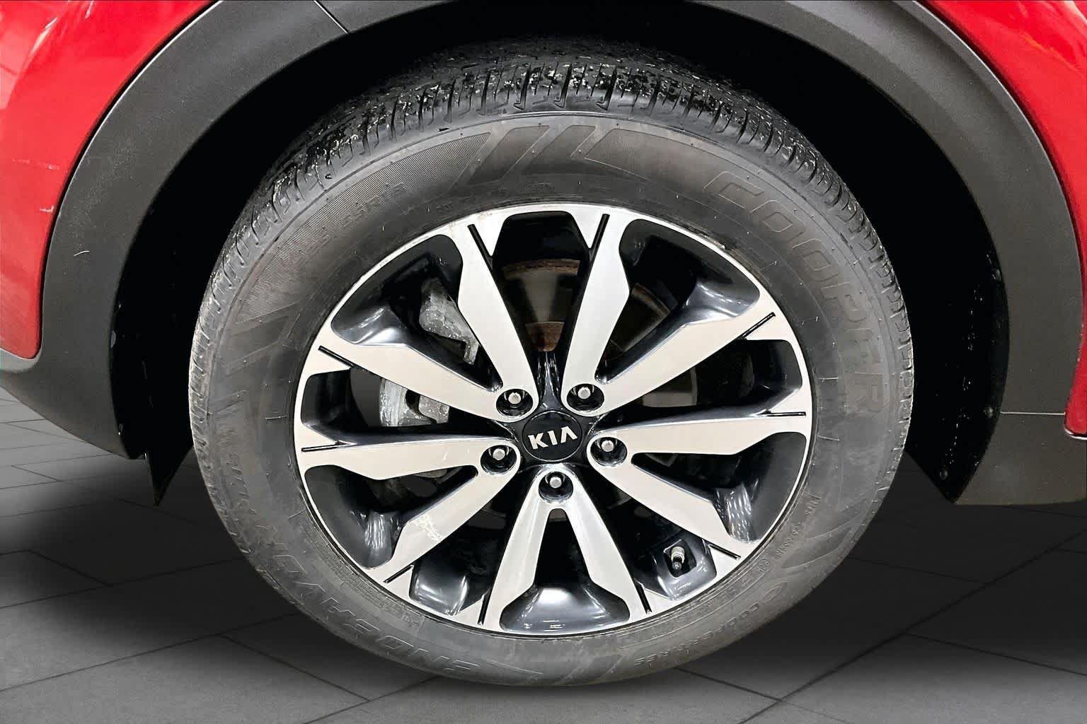 Used 2019 Kia Sportage EX w/ EX Premium Package AWD/4WD image 11
