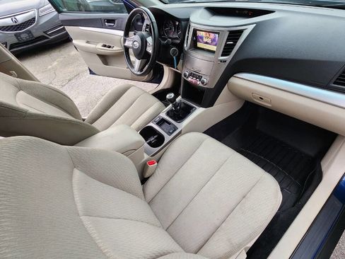 Used 2011 Subaru Outback 2.5i Premium image 43