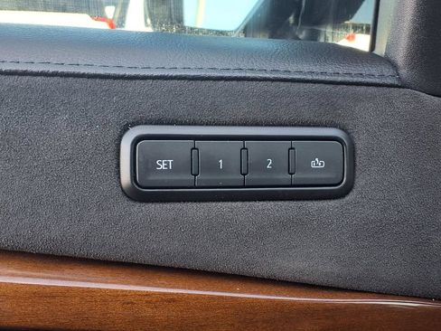 Used 2020 Cadillac Escalade Luxury AWD/4WD image 11