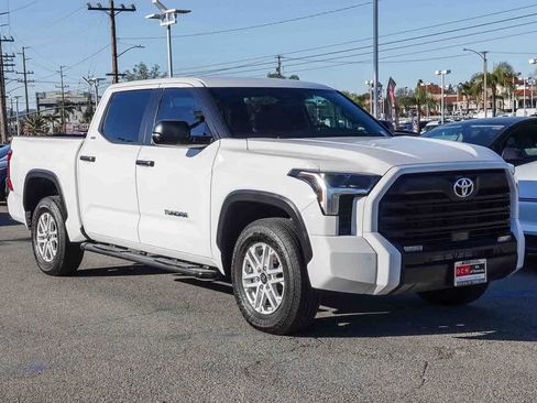 Used 2025 Toyota Tundra SR5 w/ SR5 Convenience Package image 3