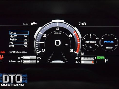 Used 2024 Toyota Tundra Limited image 46