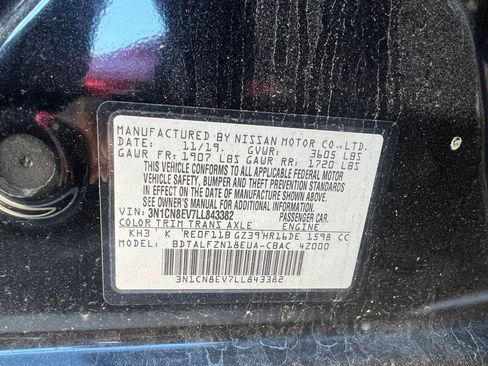 Used 2020 Nissan Versa SV image 16