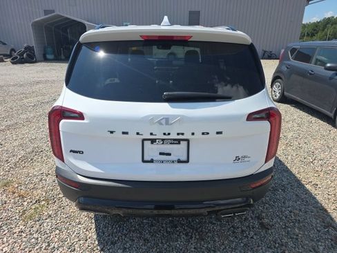 Certified 2022 Kia Telluride SX w/ SX Prestige Package AWD/4WD image 5