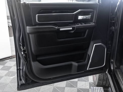Used 2019 RAM 2500 Laramie AWD/4WD image 39
