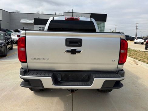 Used 2015 Chevrolet Colorado LT w/ LT Convenience Package image 3