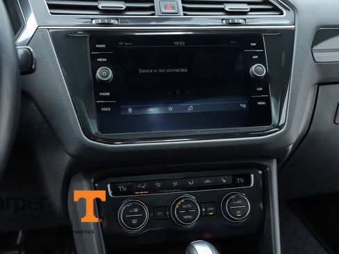 Used 2021 Volkswagen Tiguan SEL Premium R-Line image 25