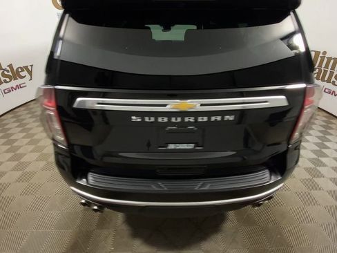 Used 2023 Chevrolet Suburban High Country w/ Advanced Technology Package AWD/4WD image 7
