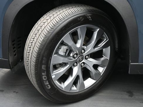 Used 2024 Toyota Grand Highlander Limited image 24