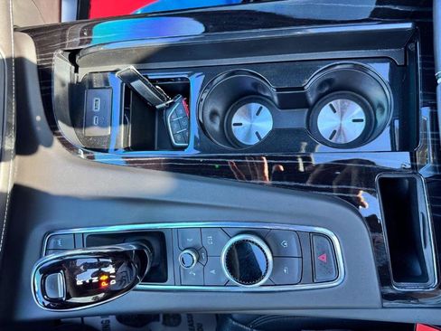 Used 2023 Cadillac Escalade ESV V image 21