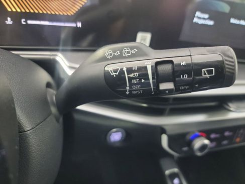 Certified 2025 Kia Sorento EX w/ Panoramic Sunroof Package image 31