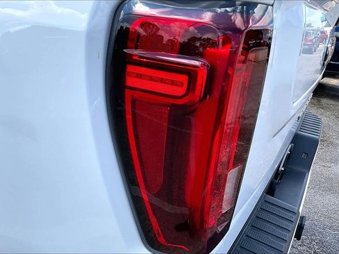Used 2021 GMC Sierra 2500 AT4 AWD/4WD image 28