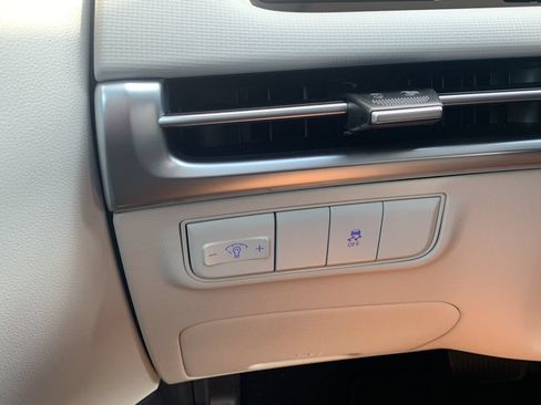 Used 2026 Hyundai Tucson SE FWD image 29