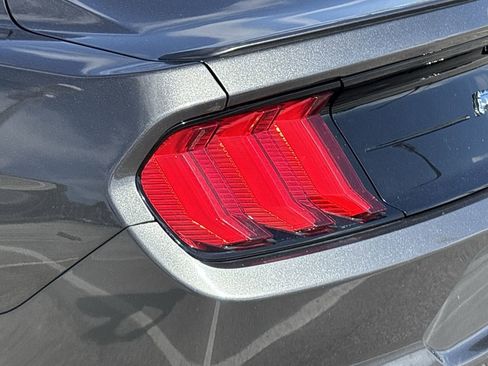 Used 2018 Ford Mustang Coupe w/ Equipment Group 101A image 7