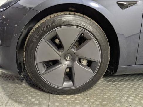 Used 2021 Tesla Model 3 Standard Range Plus image 37