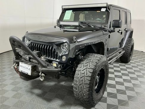 Used 2015 Jeep Wrangler Unlimited Sport w/ Connectivity Group AWD/4WD image 2