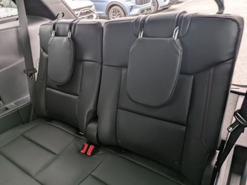 New 2026 Ford Explorer ST-Line w/ ST-Line Street Pack image 15