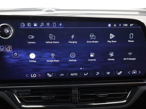 Used 2024 Chevrolet Equinox EV RS w/ LPO, All-Weather Mat Package image 30