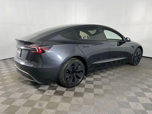 Used 2025 Tesla Model 3 Long Range image 10