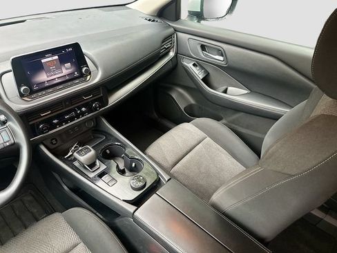 Used 2024 Nissan Rogue SV AWD/4WD image 21