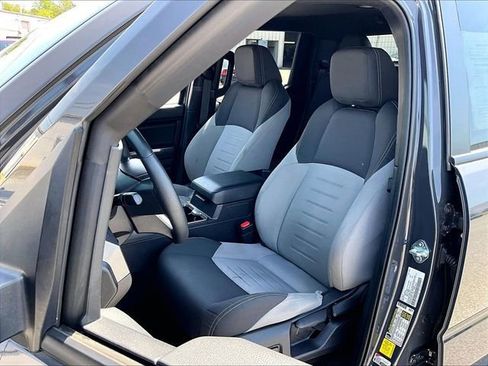 Used 2025 Toyota Tacoma TRD Sport AWD/4WD image 10