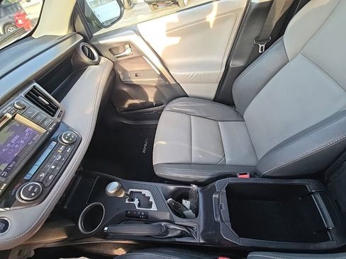 Used 2013 Toyota RAV4 Limited AWD/4WD image 24