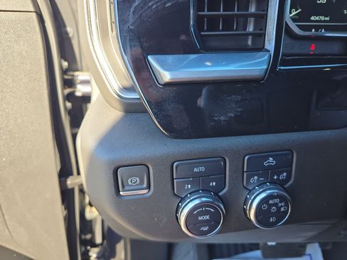 Used 2023 GMC Sierra 1500 Elevation AWD/4WD image 22
