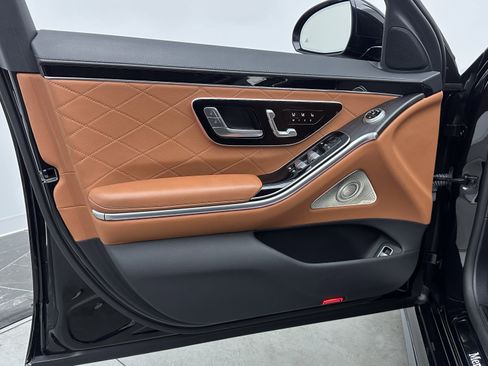 Used 2021 Mercedes-Benz S 580 4MATIC Sedan image 12