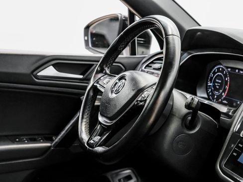 Used 2019 Volkswagen Tiguan SEL R-Line w/ 3rd Row Seat Package image 20