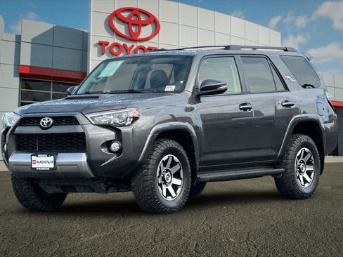 Used 2019 Toyota 4Runner TRD Off-Road Premium AWD/4WD image 7