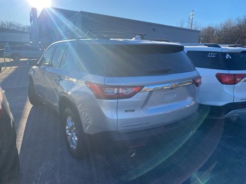 Used 2020 Chevrolet Traverse LT image 6
