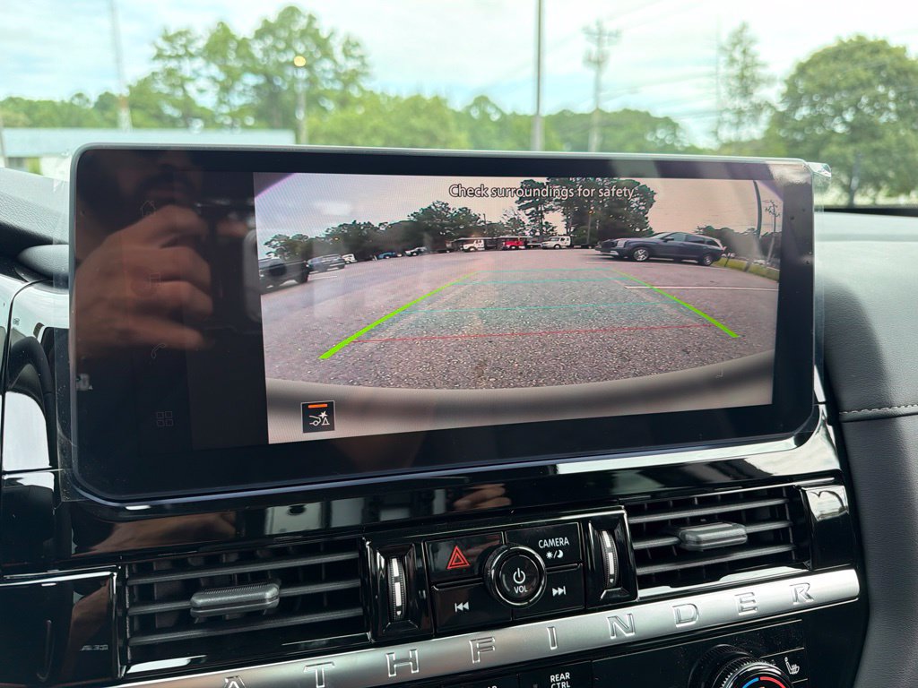 New 2026 Nissan Pathfinder SV AWD/4WD image 9